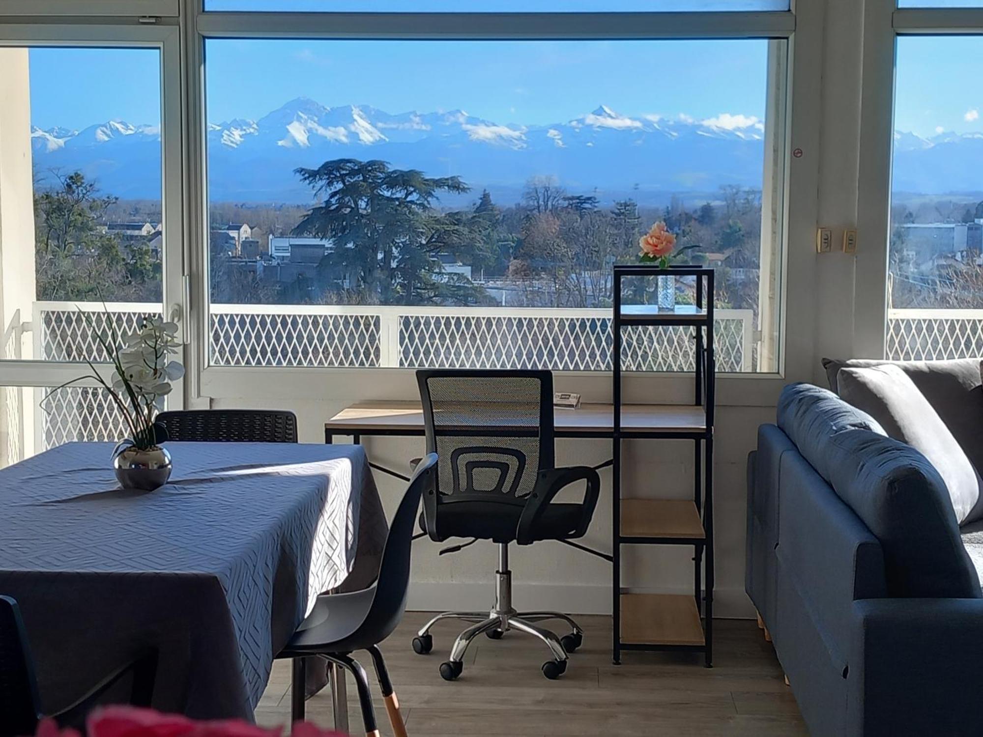 Cap Sud - 53M2- Vue Pyrenees- Hypercentre-Wifi Fibre -Nouvelle Literie Leilighet Tarbes Eksteriør bilde